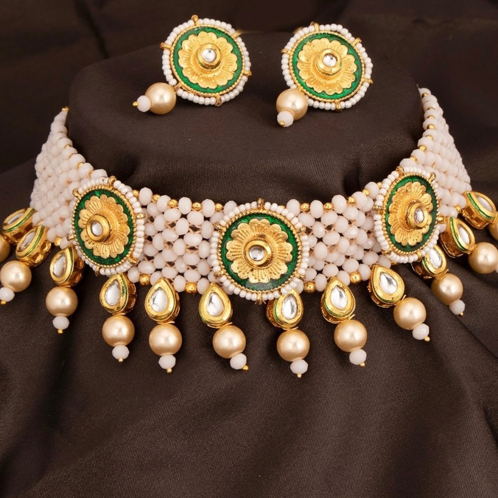 Chokar set
